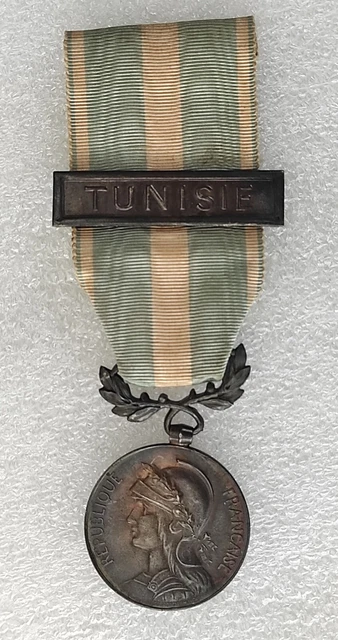 Médaille Coloniale Agrafe Sénégal Et Soudan à Clapet - Insigne Vintage