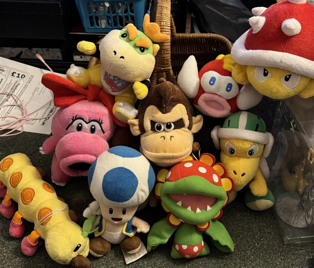 NINTENDO SUPER MARIO Donkey Kong Soft Cuddly Toy Plush Bundle £40.00