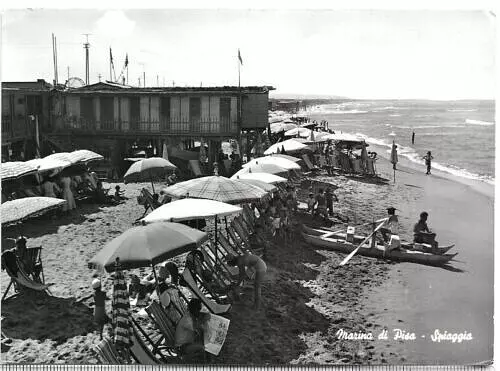 CARTOLINA DI PISA ,MARINA DI PISA - SPIAGGIA viaggiata 1950