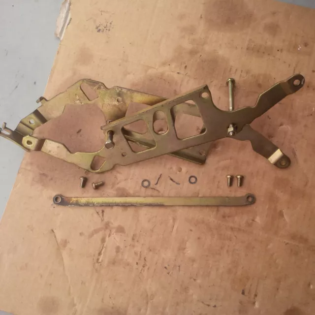 support assemblage carburateur SUZUKI 650 SV SVS SVN 1999 2002 renvoi palonnier