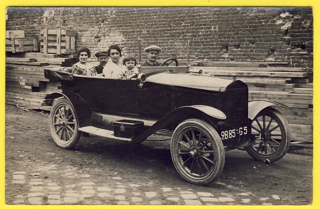 cpa CARTE PHOTO Superbe GROS PLAN VOITURE Ancienne AUTOMOBILE CAR vers 1920