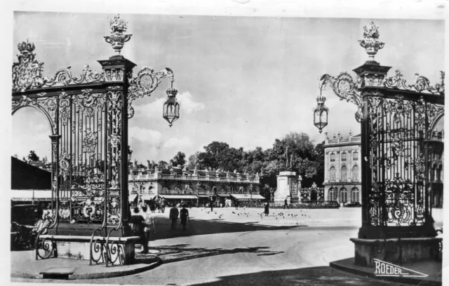*4363 cpsm 54 Nancy - Les grilles de Jean lamour