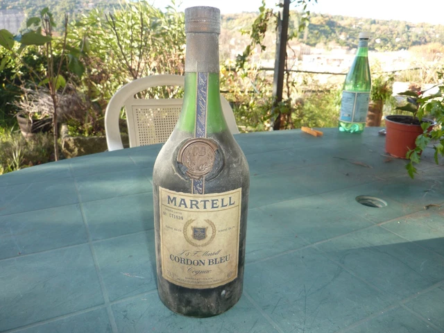 Vieille Bouteille De Cognac Martell Cordon Bleu 70 Cl 40° Numerotee