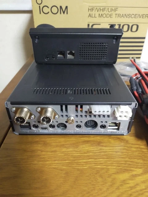 ICOM IC-7100 HAM Radio 100W HF/VHF/UHF All Mode Mobile Transceiver ...