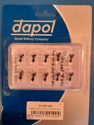 Dapol 2A-000-008 Magnetic medium arm Couplers pack of 5 pairs