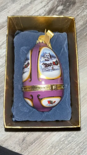 Mr. Christmas Ceramic Musical Egg Ornament Valerie Parr Hill Purple Trinket Box