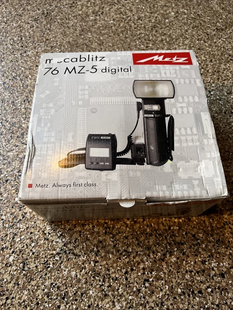 Metz Mecablitz 76 MZ-5 Digital New With Box Store Case Display Unit