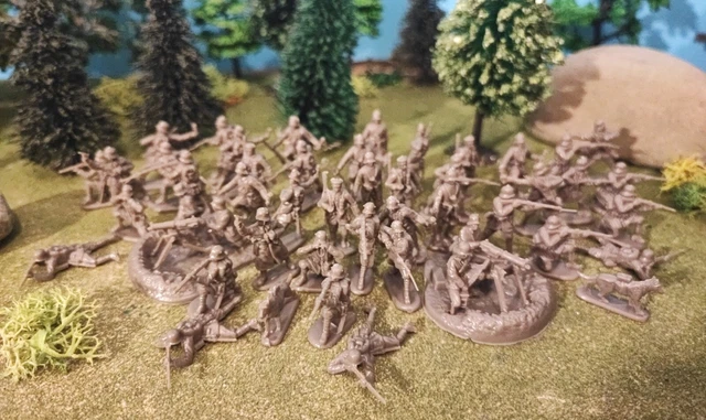 Lot De Soldats Anciens Allemagne - Figurines Lineol Vintage, Collection