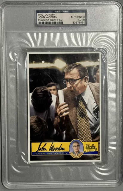 John Wooden Hand Signed Autographed 4X6 Card Psa/Dna Slabbed Hof Ucla Bruins