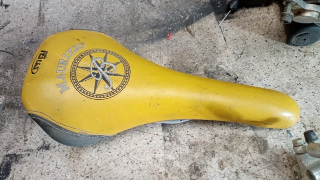 Selle Vélo Rétro Selle Italia Nitro - Style Vintage Jaune - Neuf Sous Boîte (NIB/NOS) - Pièce Italie
