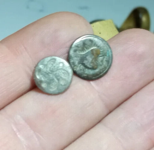 Lote De Botones Medievales De Plata - Lot Of Ancient Medieval Silver Buttons