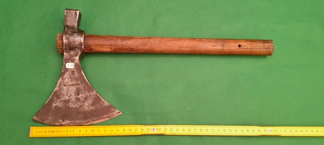 OUTIL ANCIEN BEL AXE Hache Hachette Bucheron OLD TOOL en acier forgé EUR 20,00 - FR OUTIL ANCIEN BEL AXE Hache Hachette Bucheron OLD TOOL en acier forgé EUR 20,00 - FR