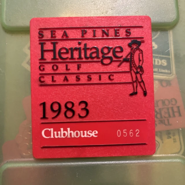 MCI HERITAGE GOLF Tournament Badge Harbour Town Vintage 16 9.99