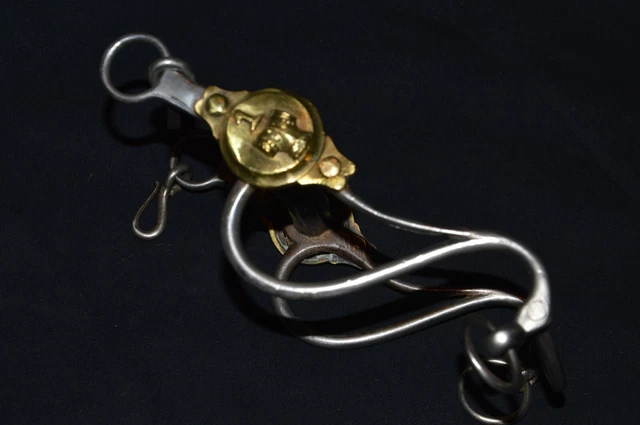 Mors De Cheval Western En Laiton - Style Pistolet - Design Unique - Shopzaan