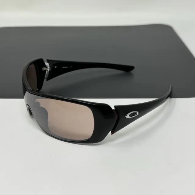 Oakley “RIDDLE” Sunglasses Black Cherry Scratched Lens 05-907