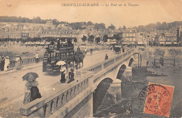 Cpa 14 Trouville Sur Mer Le Pont Sur La Touques