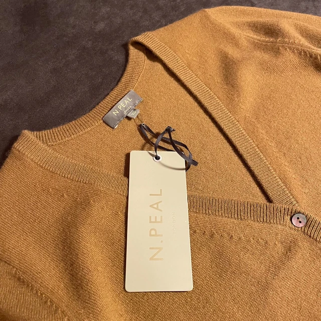 N Peal V-Neck Cardigan / XS / 100% Cashmere