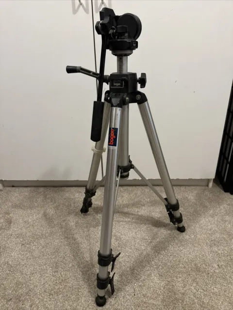 REDUCED Price! Manfrotto Bogen 3033 tripod 3126 head Made It Italy
