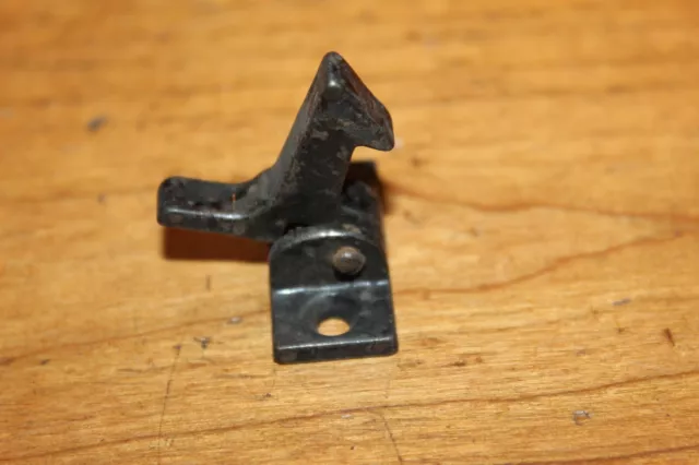 Small Spring Loaded Cupboard Pantry Latch Lock Cast Iron  FF-6