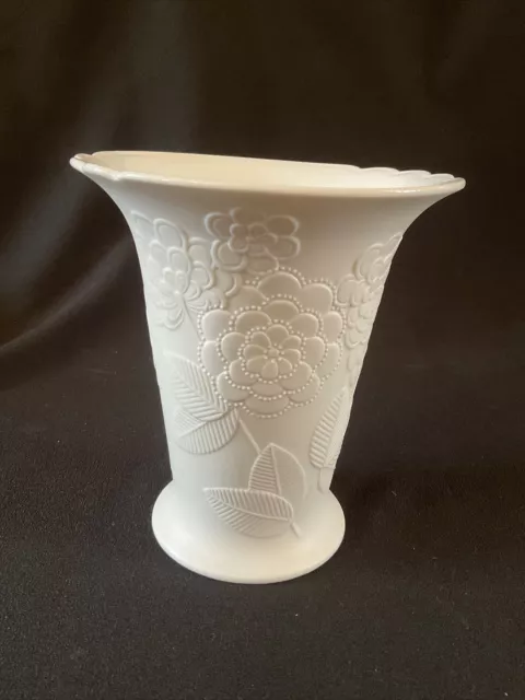 Beautiful Bisque Porcelain floral Vase~M FREY~KAISER  Vase no 642 ~ 16cm Tall.