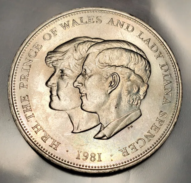 1981 Prince Of Wales King Charles & Princess Diana Royal Wedding Coin Unc