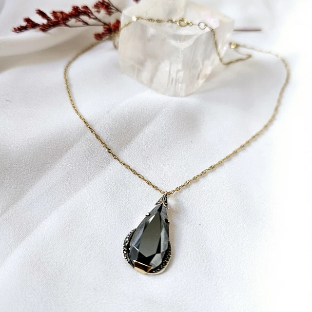 Pendentif Ambre Ancien Sur Chaîne Longue Argentée - Style Art Déco - Taille XXL - Occasion