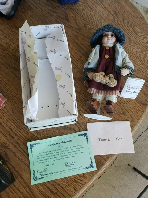 GORGEOUS-RARE-Porcelain Duck House Heirloom Dolls Limited Edition CACIA DOLL-NIB