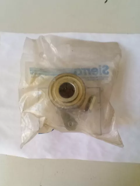 831986 Timing Belt Tensioner For Volvo AQ120-125-131-230A-B sierra 18-4030