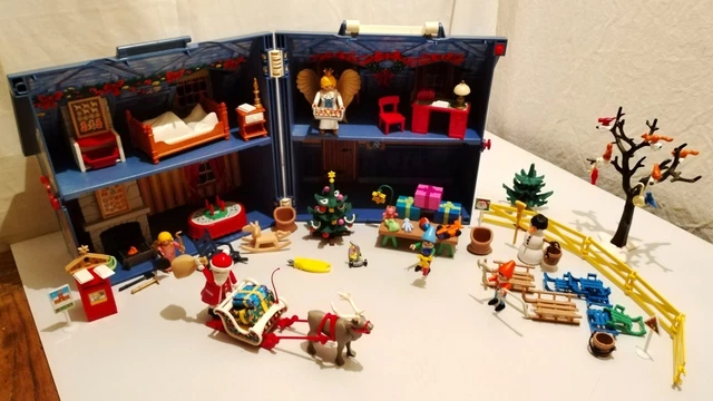 LOT PLAYMOBIL COFFRET Maison Du Pere Noel- Traineau- Mobilier- Atelier