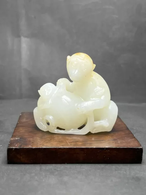 Chinese Exquisite Handmade Monkey and Peach carving Hetian Jade Statue