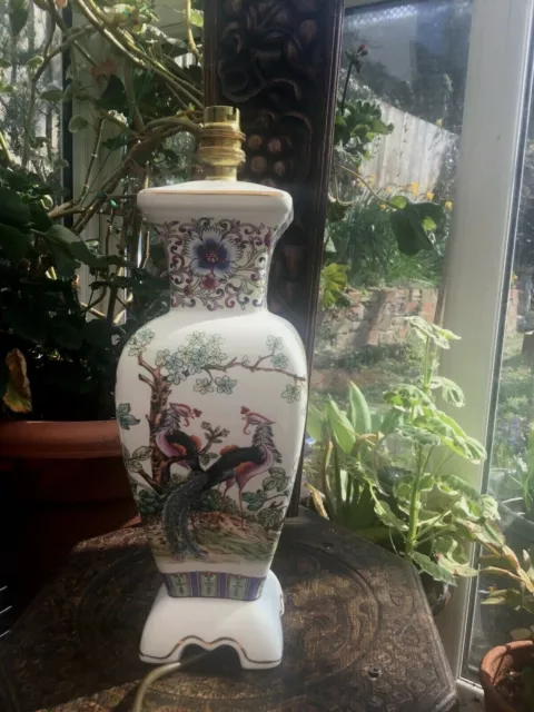Vintage V V Carraresi Italian Peacock Table Lamp Chinese Script Peacocks Flowers