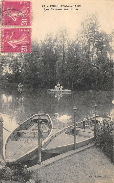 Cpa 58 Pougues Les Eaux Les Báis Sur Le Lac