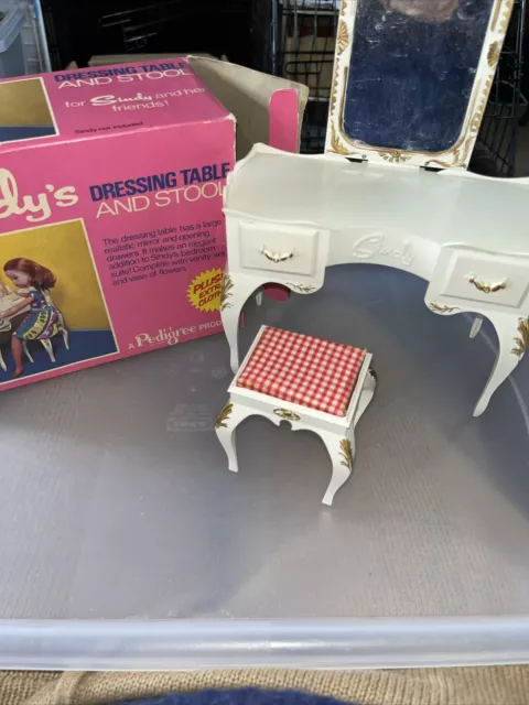 Vintage Pedigree Boxed Sindy Dressing Table And Stool Rovex Tri-Ang 12Sa5