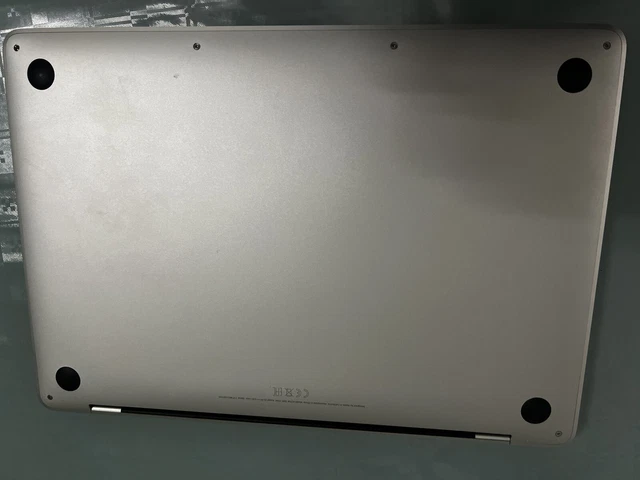 Apple MacBook Pro 13.3" (256GB SSD, Intel Core i5, 2.3GHz , 8GB) Laptop - Grigio 14