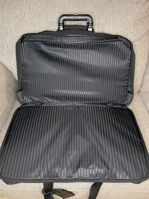 Tumi Classic Black 2 Wheel Ballistic Nylon Garment Carry On Bag 21" 2277D3 6