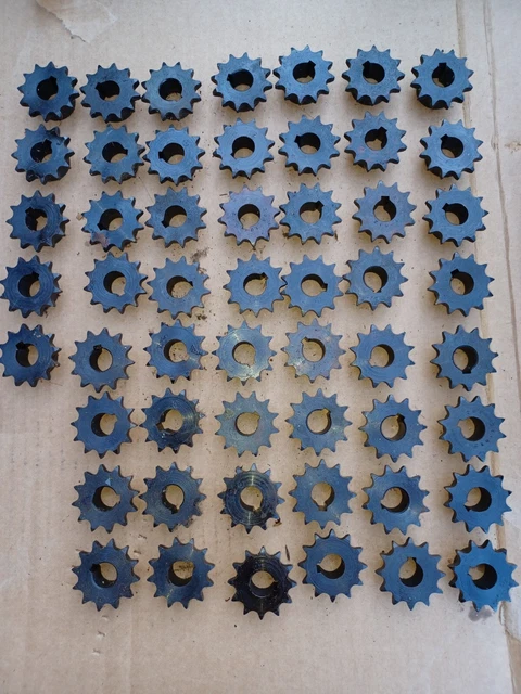 53 Stk. Kettenzahnräder/ 12 Zahn, 14 mm Welle