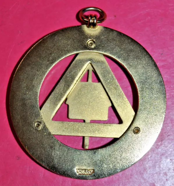 Supreme Grand Chapter Past Grand Standard Bearer masonic collar jewel 2