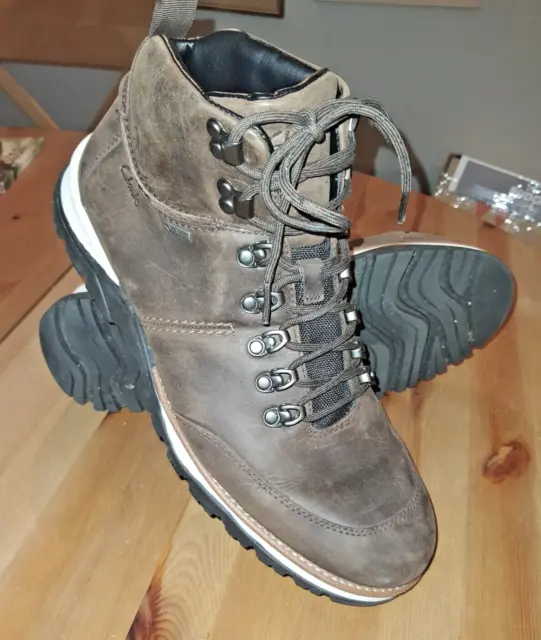 CLARKS GORE-TEX WALKING Hiking Style Boots UK 11 Waterproof Goretex;; £ ...