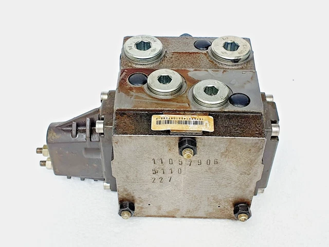 DANFOSS PVG32 157B5101 / 157B6203 Pump Side Module