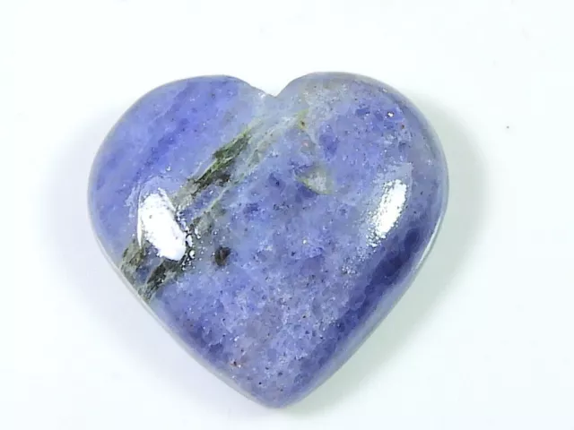 28ct. Pietra preziosa sfusa cabochon a forma di cuore di iolite naturale...