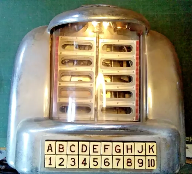 Vintage iconic Seeburg 3W1 Diner Wallbox for restoration