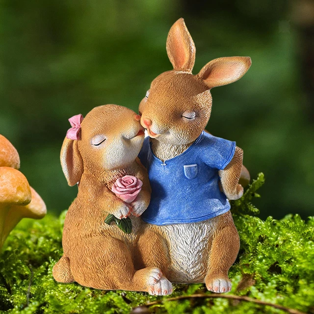 Résine de décoration de fête de statues de lapin de couple de jardin de