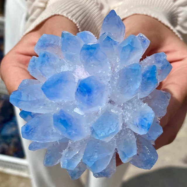 335G New Find sky blue Phantom Quartz Crystal Cluster Mineral Specimen Healing
