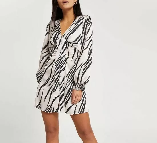 River Island Button Through Mini Dress - Light Pink - Size 6. (Rrp £48)