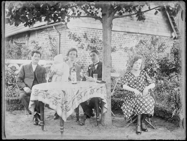 Antique Photo Glass Plate Negative Black & White 9x12cm Family Meal Vintage