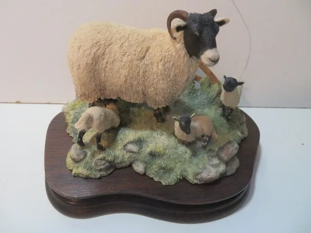 Border Fine Arts JH6 Spring Lambing. Ewe/Lambs. Excellent condition, Unboxed.