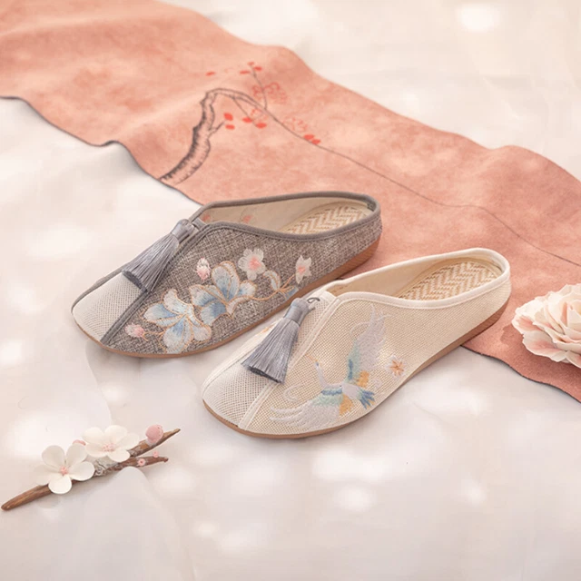 Chaussons Femme Ethniques – Brodés, Doublure Polaire, Motif Floral, Vintage (taille UK 4)