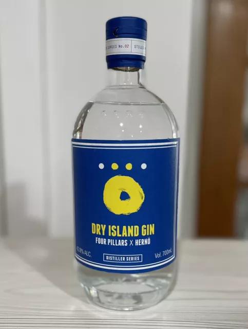 Rare!!!   Four Pillars X Herno Collaboration Dry Island Gin 700 ml. Vintage Gin.