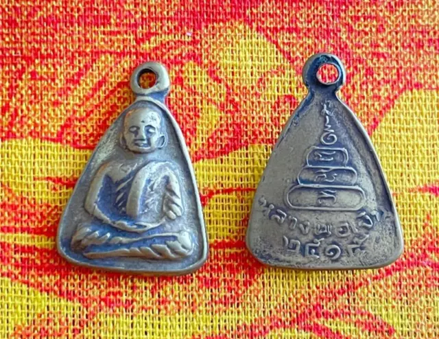 Buda Venerable Thai Talisman Sagrado Amuleto de Latón Colgante Tailandia m76