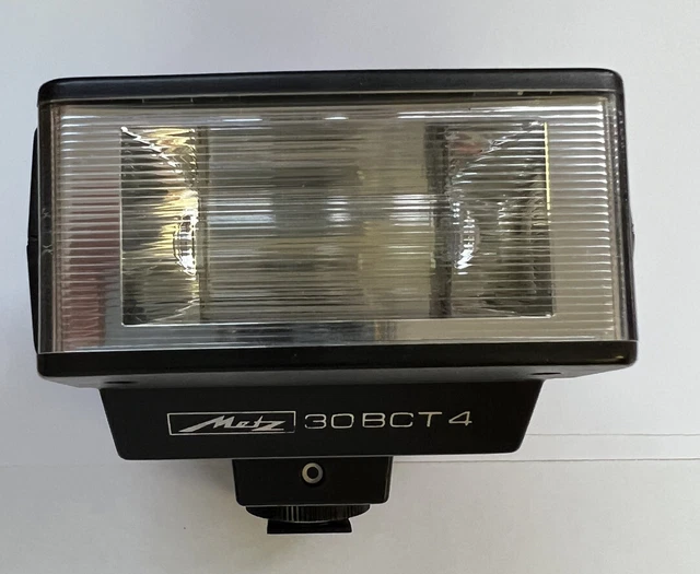 Metz mecablitz 30BCT4 Shoe Mount Flash ( Universal )